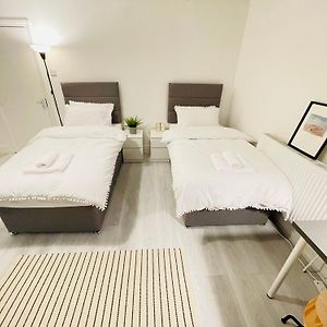 Leytonstone House - Sleepylodge